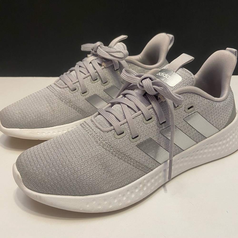 Adidas Puremotion Women's Running Shoes, gray and silver, Sz 8 great condition